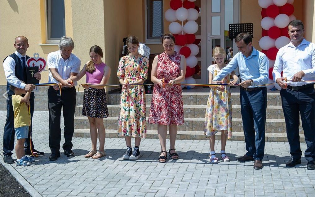 German foundation and Moldovan Baptists open 64th family orphanage  