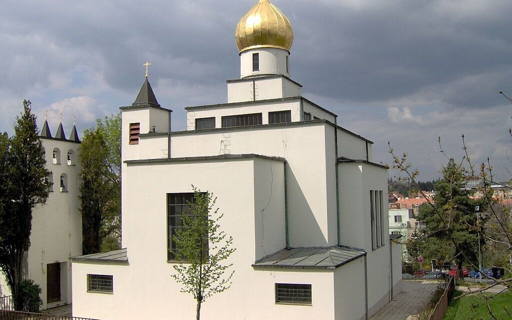 Czech Clergyman occupies “stolen church” 
