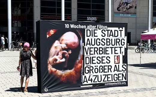 Protest against the decision of the City of Augsburg that banned bloody abortion pictures. Photo Facebook, sundaysforlife