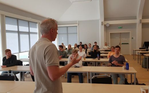 NLA students during a lecture. Photo Facebook, NLA Høgskolen