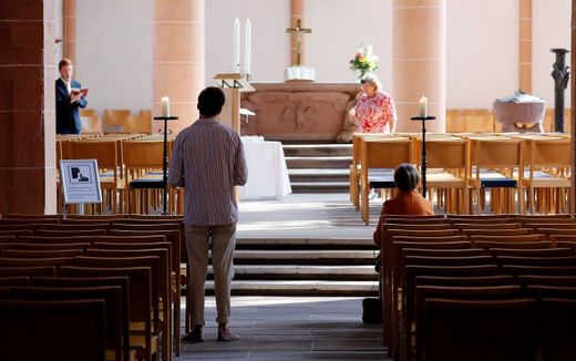 Research shows that church abandonment among singles is sky-high. Photo EPA, Ronald Wittek
