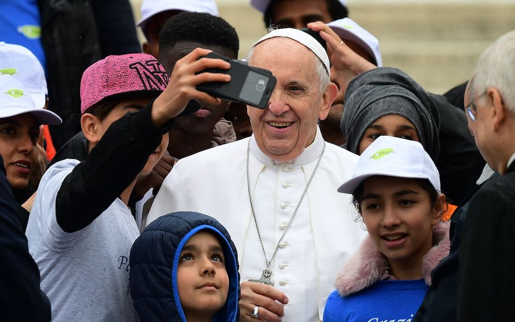 Pope: Don't send migrants back to inhumane camps
