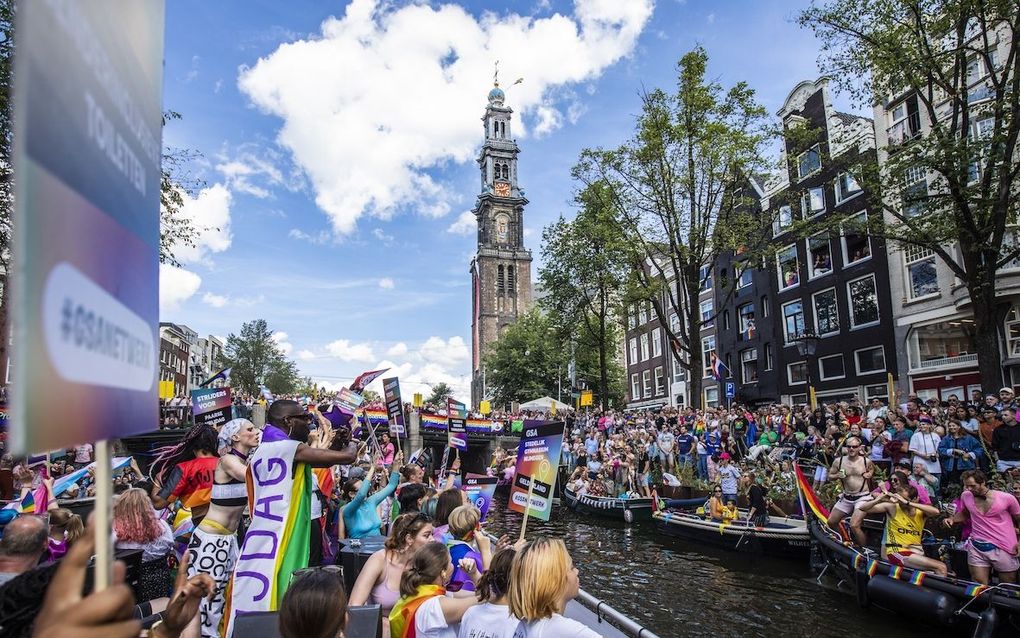 Dutch royal couple supports Pride event