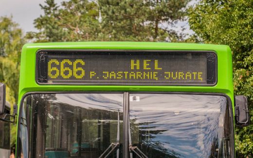 The bus line to Hel. Photo Twitter, Tanguy Baghdadi