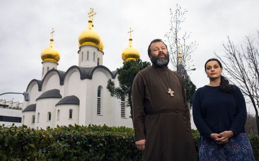 Priest Andrey Kordochkin and his wife Alexandra in front of the Russian Orthodox basilica in Madrid. Photo Jesus G. Feria, La Razon