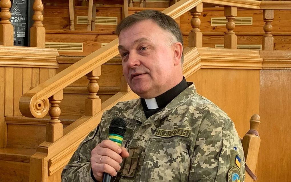 Talk and training for Ukrainian army chaplains 