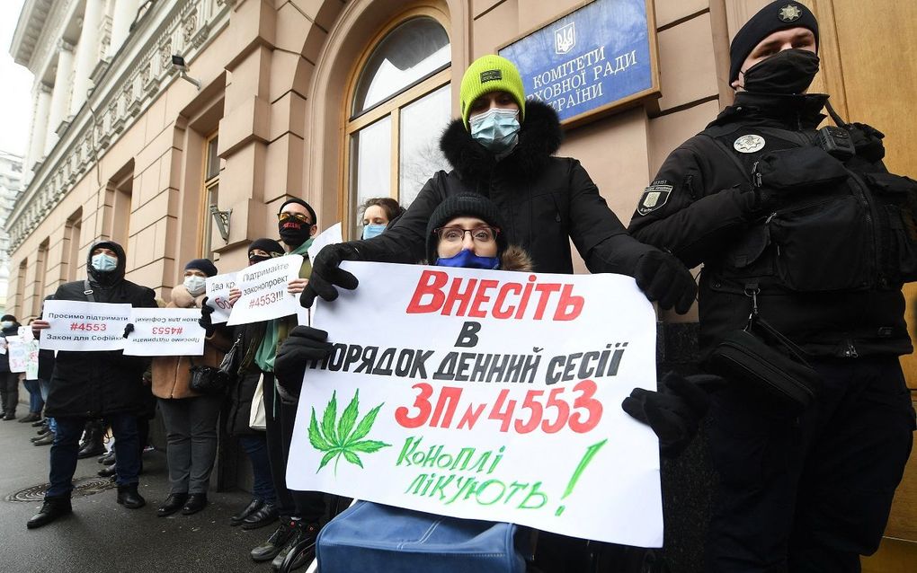 Ukraine on its way to approve medical use of cannabis; churches worry  