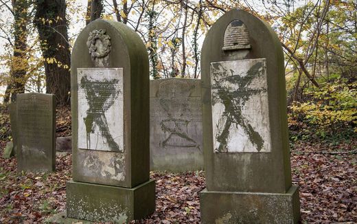 Vandalised Jewish gravestones. Photo AFP, Bo Amstrup