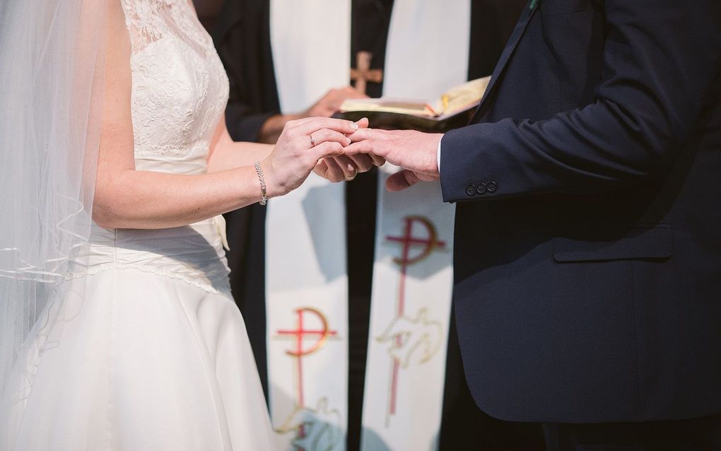 Norwegian priest: Cohabitating clergy, get married