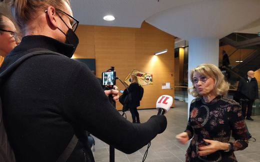 Päivi Räsänen (right) speaking to the media after the court session in February 2022. Photo CNE, Danielle Miettinen