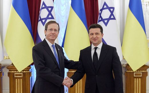 Ukrainian President Zelensky (right) received his Israeli counterpart Isaac Herzog (left) in October 2021. Photo EPA
