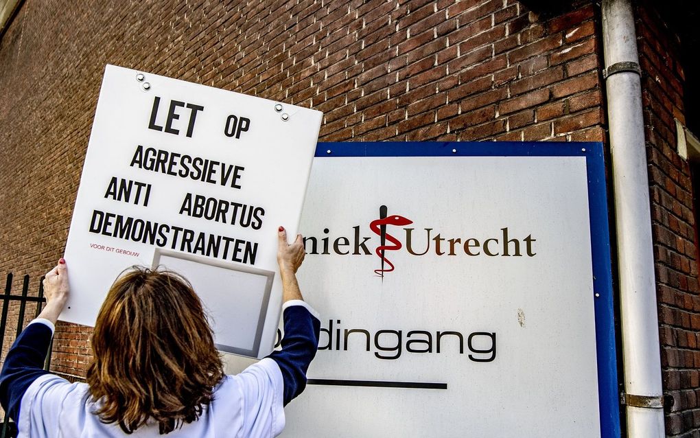 Dutch minister: National ban on abortion protests unnecessary  