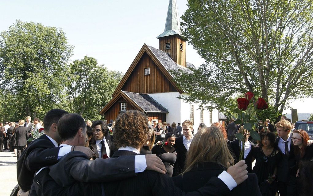 Norwegian churches remain closed for non-Christian funeral 