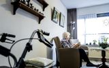 Some elderly people do not see anyone for days in a row. Especially during the summer holiday, loneliness becomes a problem. Photo ANP, Remko de Waal 
