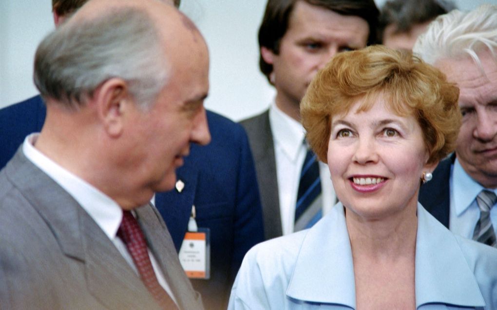 Gorbachev campaigned for strong and sober mothers 