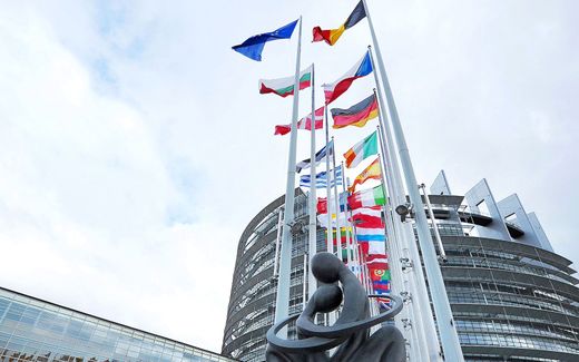 The piece of art by Ludmilla Tcherina in front of the EP building means that several nations embracing each other. But on a first glance, it looks like a pro-life interpretation of a mother embracing her child. Photo AFP, Frederick Florin