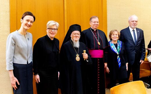 Eucumenical Patriarch Bartholomew (third from the left) at the EPP Working Group Intercultural and Religious Dialogue meeting in Vilnius. Photo Government of Lithuania & Seimas