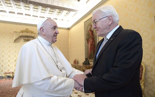 Pope Francis with the German President Frank Walter Steinmeier (right). Photo EPA, Vatican Media