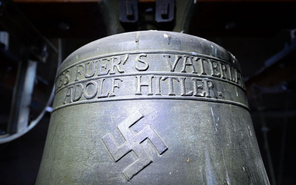 German church removes Nazi symbols from churches 