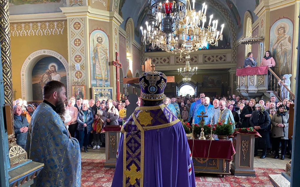 Hundred Orthodox Church break with Moscow Patriarchate 