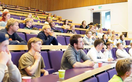 Students listening to a lecture. Photo Facebook, NLA Høgskolen