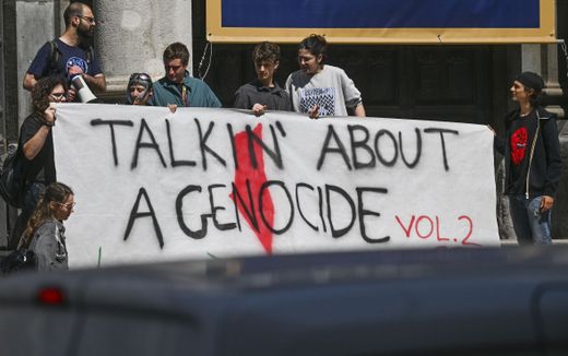 Protest in Naples, Italy. Photo EPA, Ciro Fusco