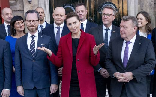 Danish Prime Minister Mette Frederiksen (C) present Denmark's new coalition government at Amalienborg Castle in Copenhagen. Photo EPA, Mads Claus Rasmussen
