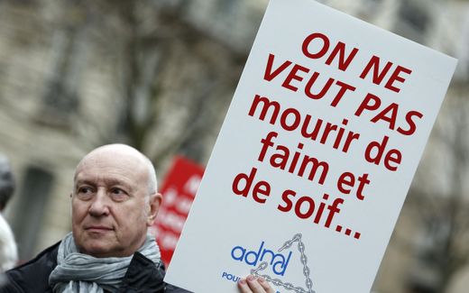 Activists of the Association for the Right to Die in Dignity (ADMD) protest in support of euthanasia in Paris. Photo AFP, Kenzo Tribouillard