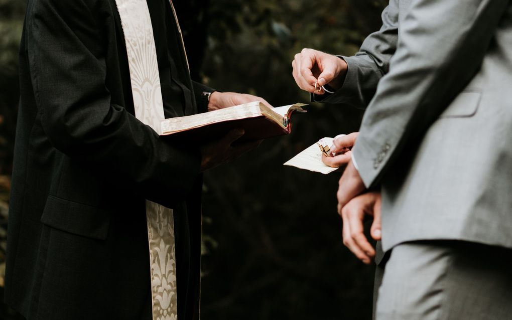 Church of Sweden: In the future, all priests will marry gay couples  