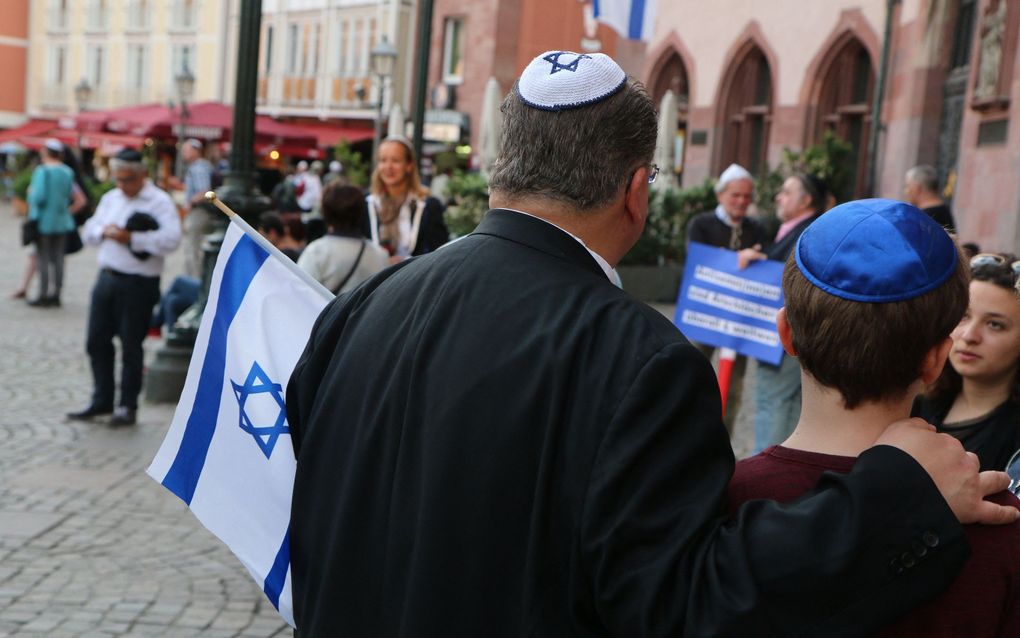 Anniversary gives German Jews "new self-awareness"   