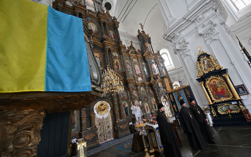Ukrainian authorities seize building Ukrainian Orthodox Church  