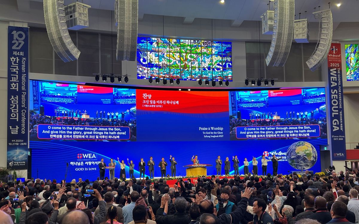 Warm beginning of WEA general assembly