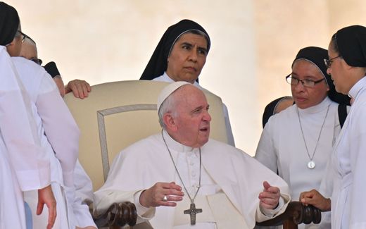 Pope Francis speaking to nuns. Photo AFP, Alberto Pizzoli