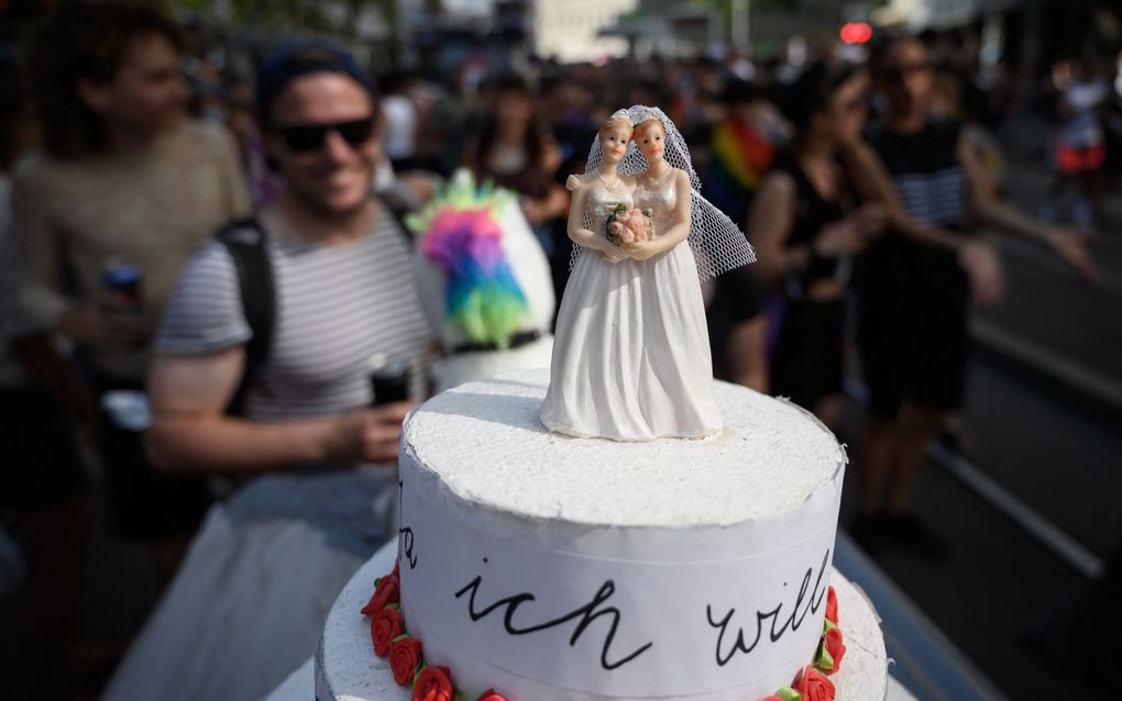 Switzerland legalises same-sex marriage  