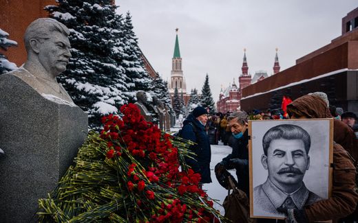 Stalin took the "Christmas atmosphere" to New Year's Eve. Nothing changed, and at the same time: that changed everything. Photo AFP, Dimitar Dilkoff
