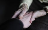 At the moment, it is punishable to "kill on demand". People who want to die must take the deadly medicine themselves. Photo AFP, Sebastien Bozon