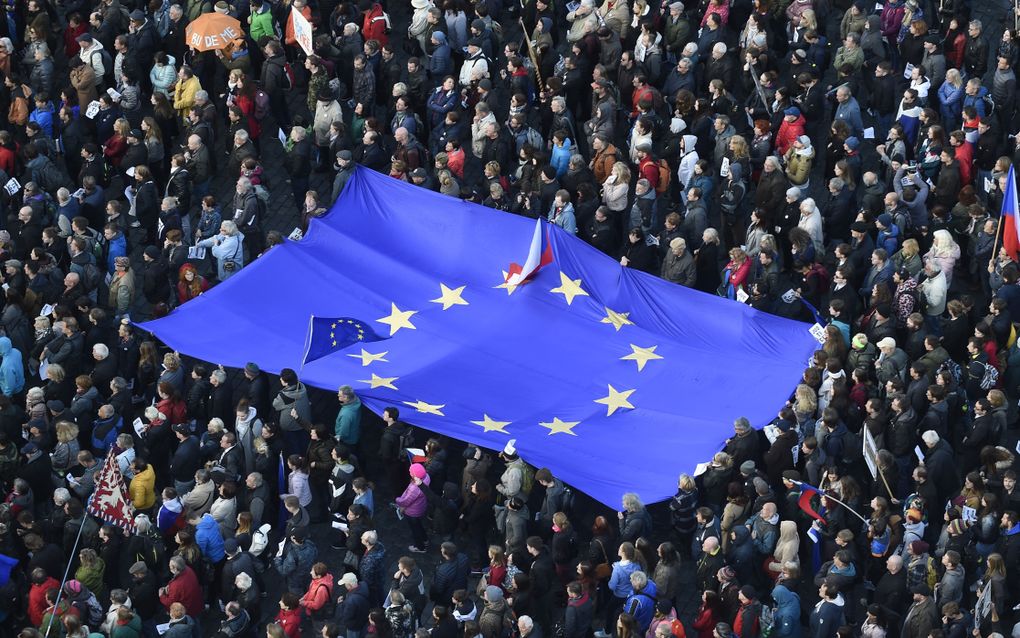 Weekly column: Europe keeps having difficulties speaking with its citizens