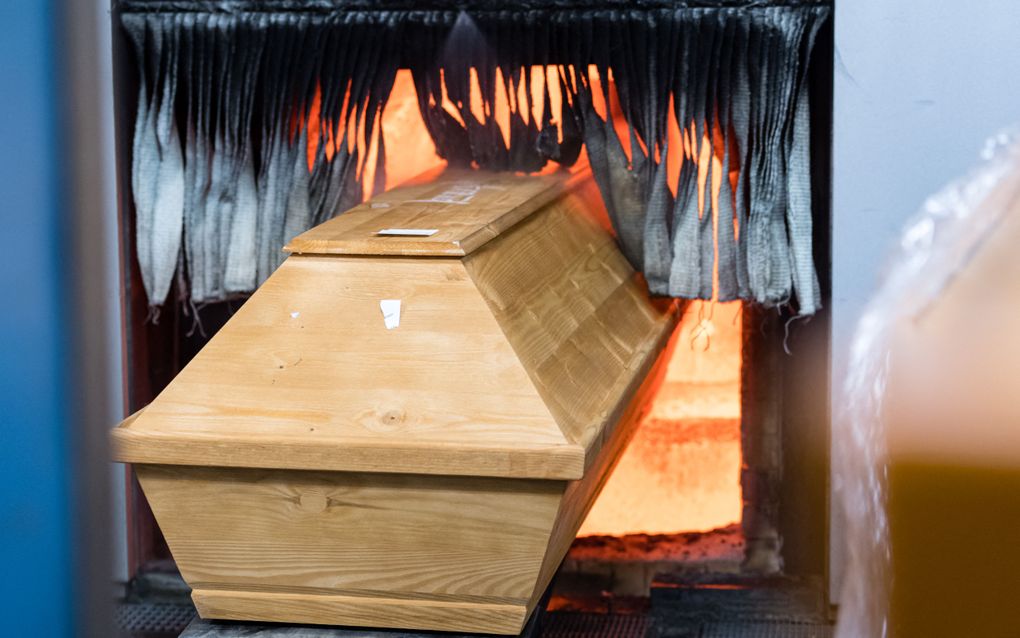 Bulgarian diocese organises petition against cremation 