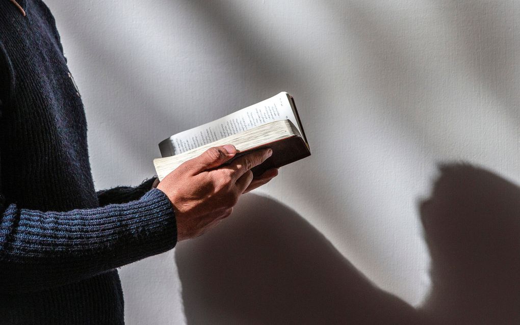 Artificial intelligence can read Ukrainian Bible out loud  