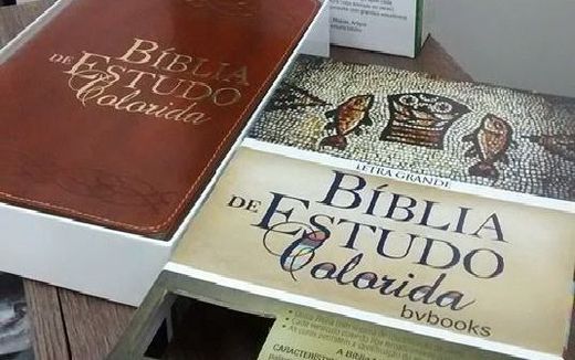 Portuguese Bible. Photo Facebook, Loja da Bíblia