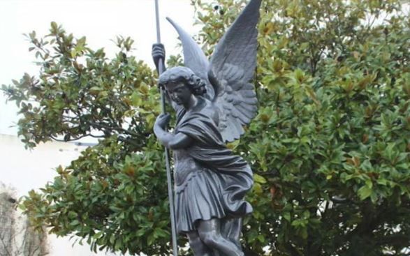 Statue of Saint Michael must disappear, French judge rules 