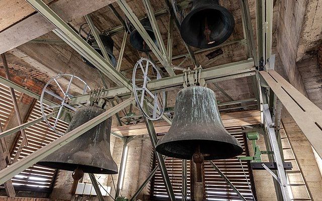 Ringing church bells scare villagers at night