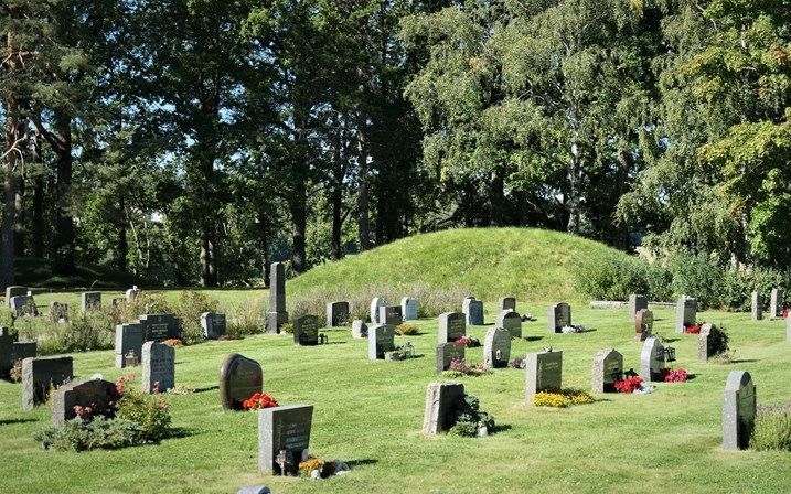 Norwegian church considers water cremation  