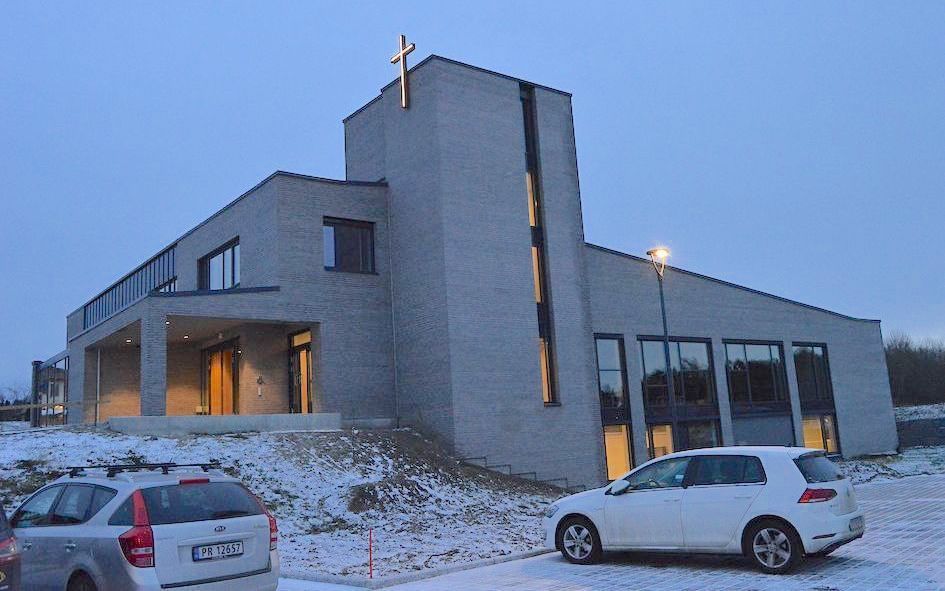 Cross on Norwegian church keeps people annoyed  