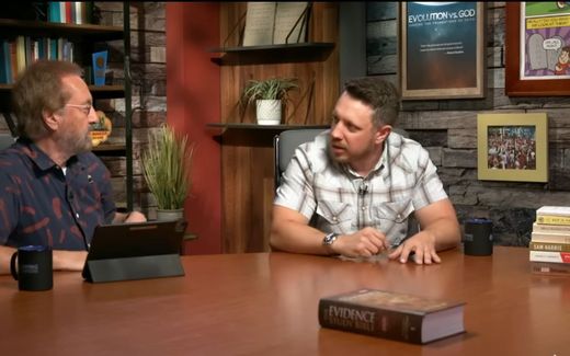 Josh Timonen (l.) with Ray Comfort, the CEO of Living Waters (r.) during an interview in which Timonen testifies of his faith. Photo screenshot Living Waters 