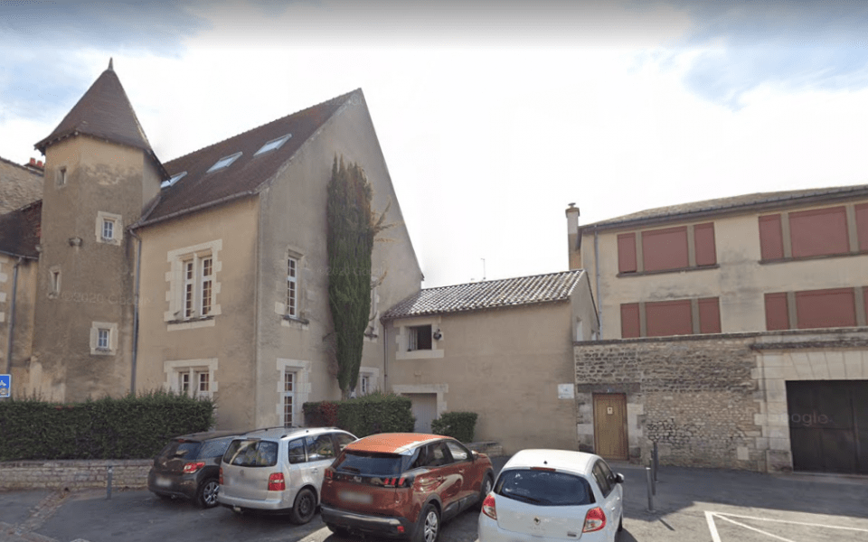 Investigation after threats against Catholic school in France