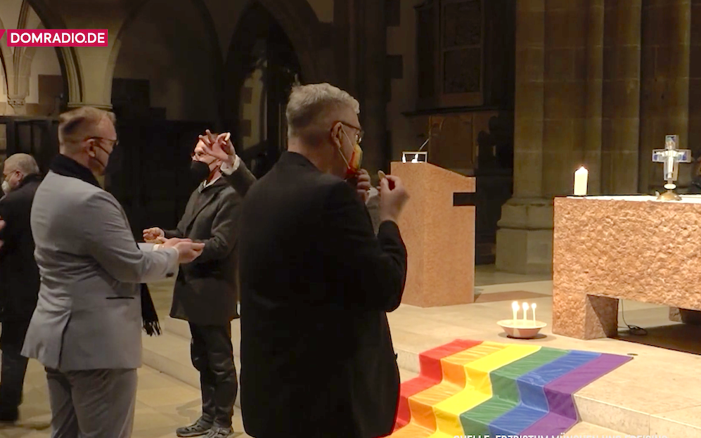 German Cardinal apologises to queer people